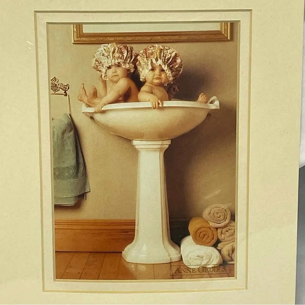 Anne Geddes Picture Babies in HandBasin New 8”x10” Frame Size - Picture 2 of 7